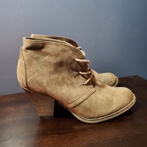 MIA boots